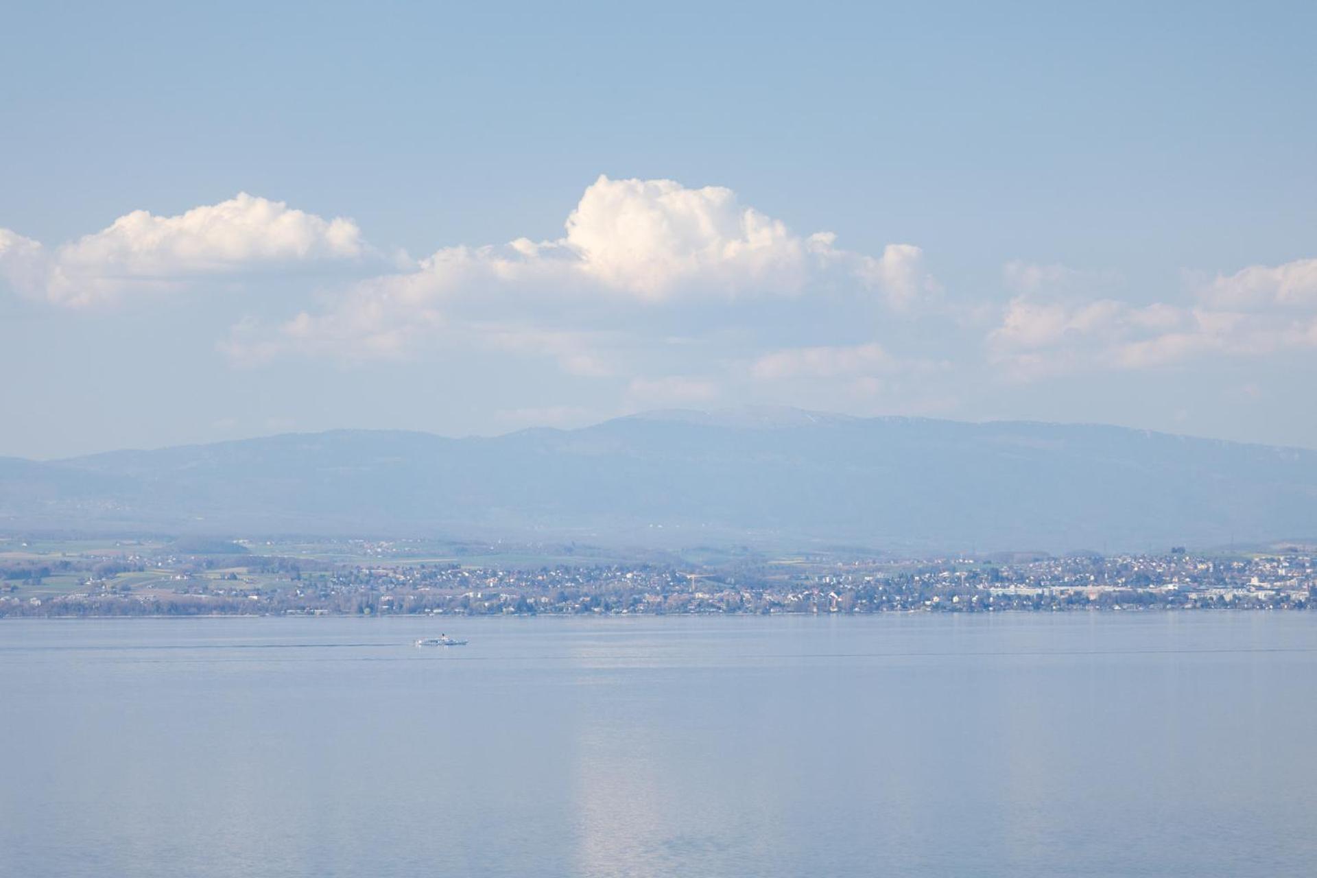 Cote Lac Hostel Evian Exteriör bild