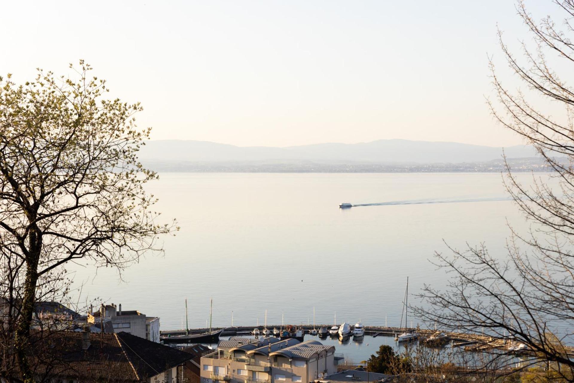 Cote Lac Hostel Evian Exteriör bild