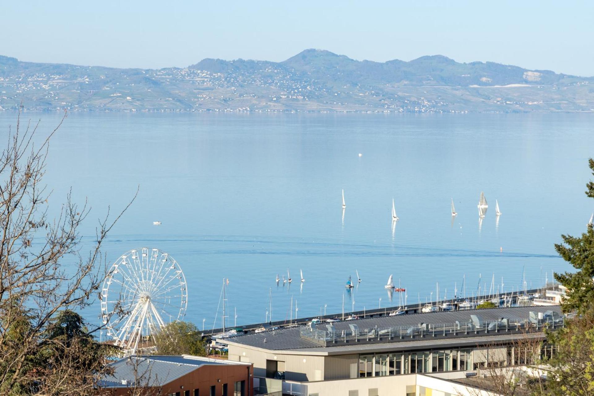 Cote Lac Hostel Evian Exteriör bild