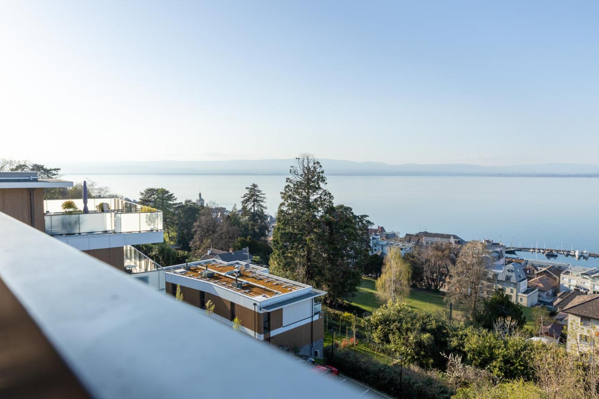 Cote Lac Hostel Evian Exteriör bild