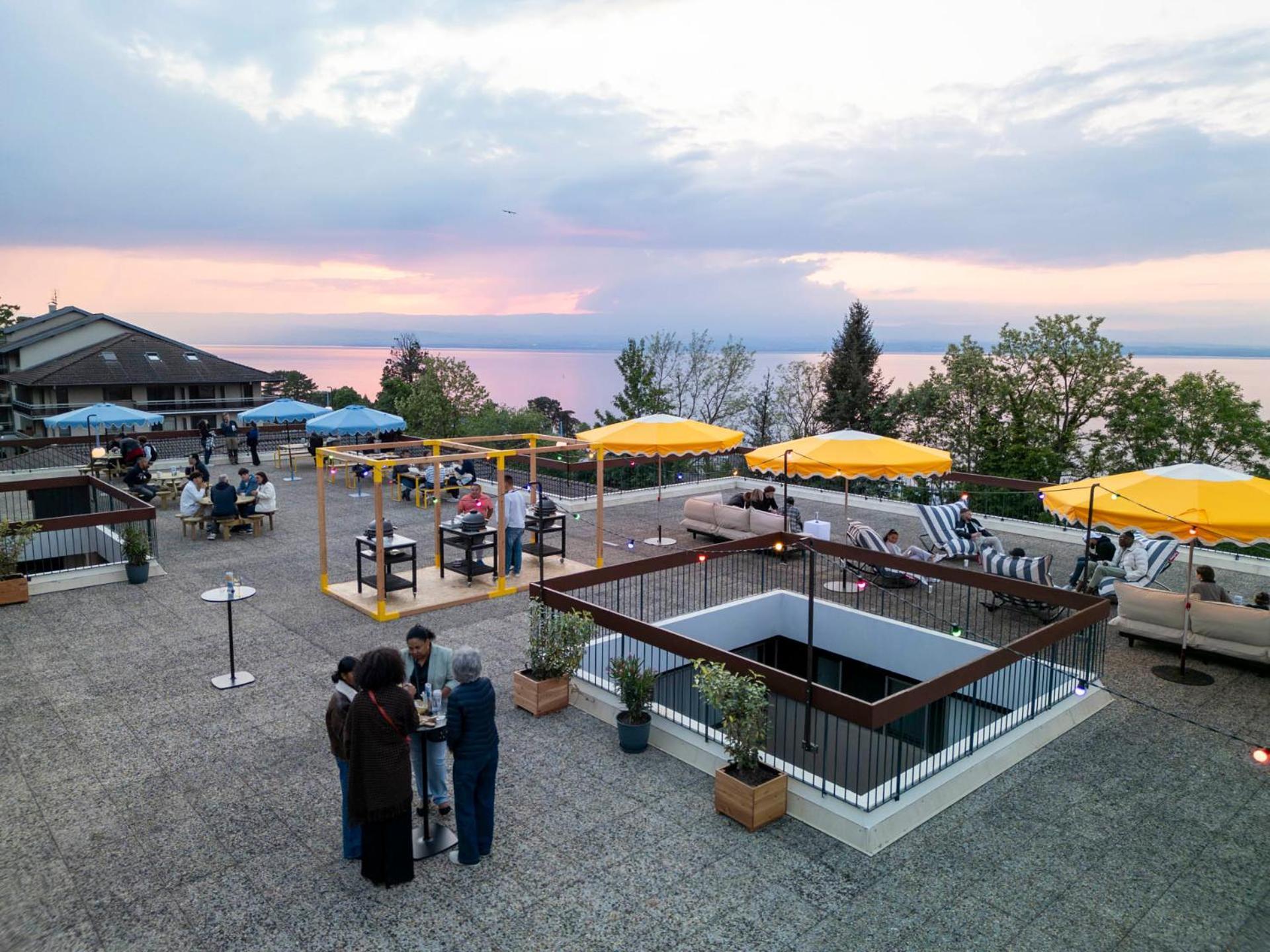 Cote Lac Hostel Evian Exteriör bild